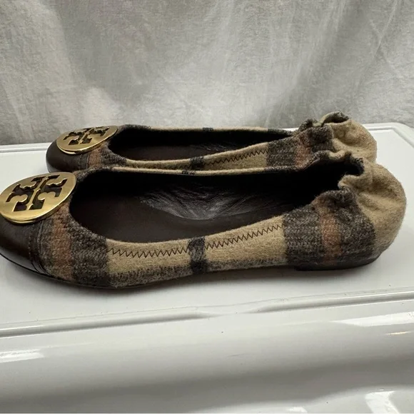 TORY BURCH Serena Plaid Medallion Logo Ballerina Flats. - Picture 4 of 10